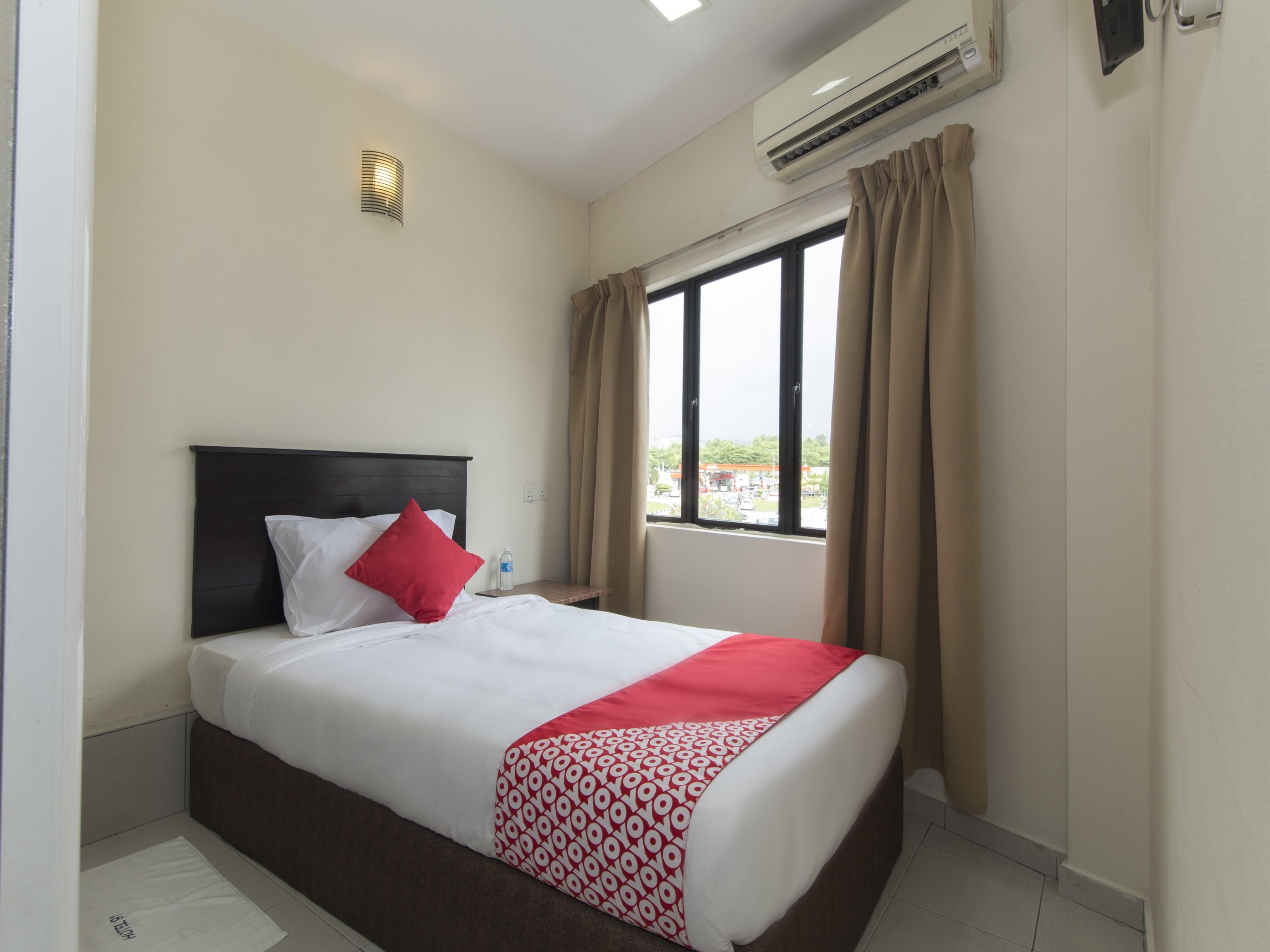 Oyo 91130 Hotel 91 Bukit Mewah Kajang Kültér fotó