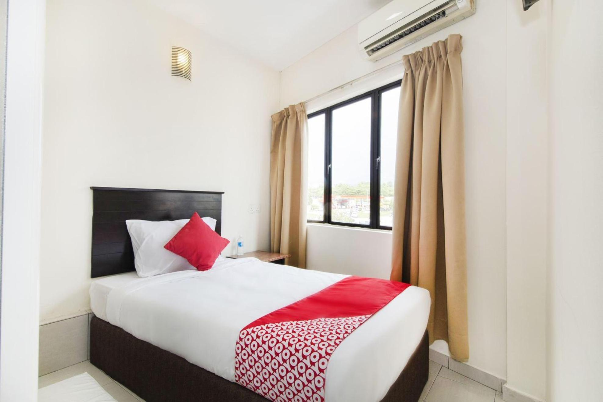 Oyo 91130 Hotel 91 Bukit Mewah Kajang Kültér fotó