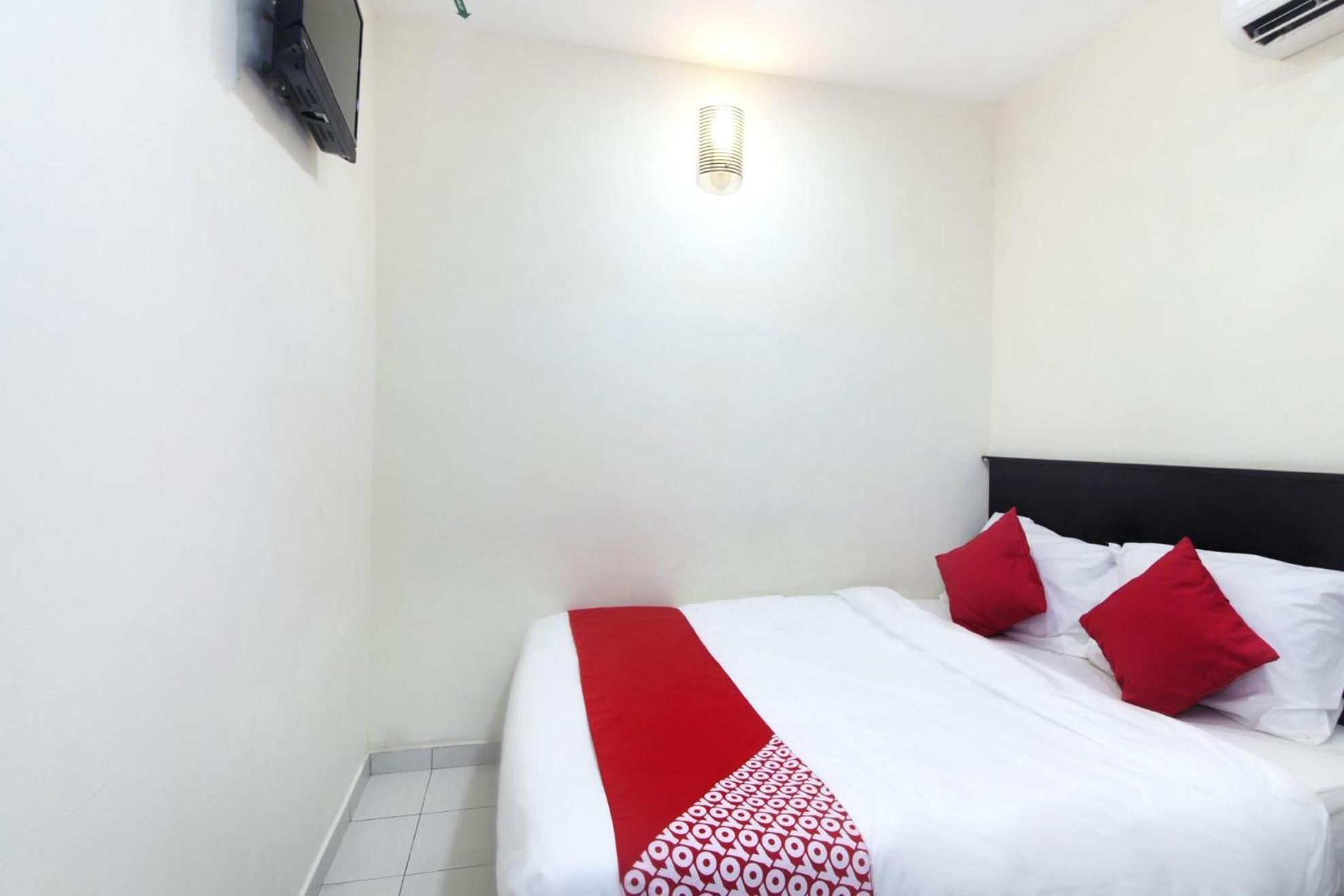 Oyo 91130 Hotel 91 Bukit Mewah Kajang Kültér fotó