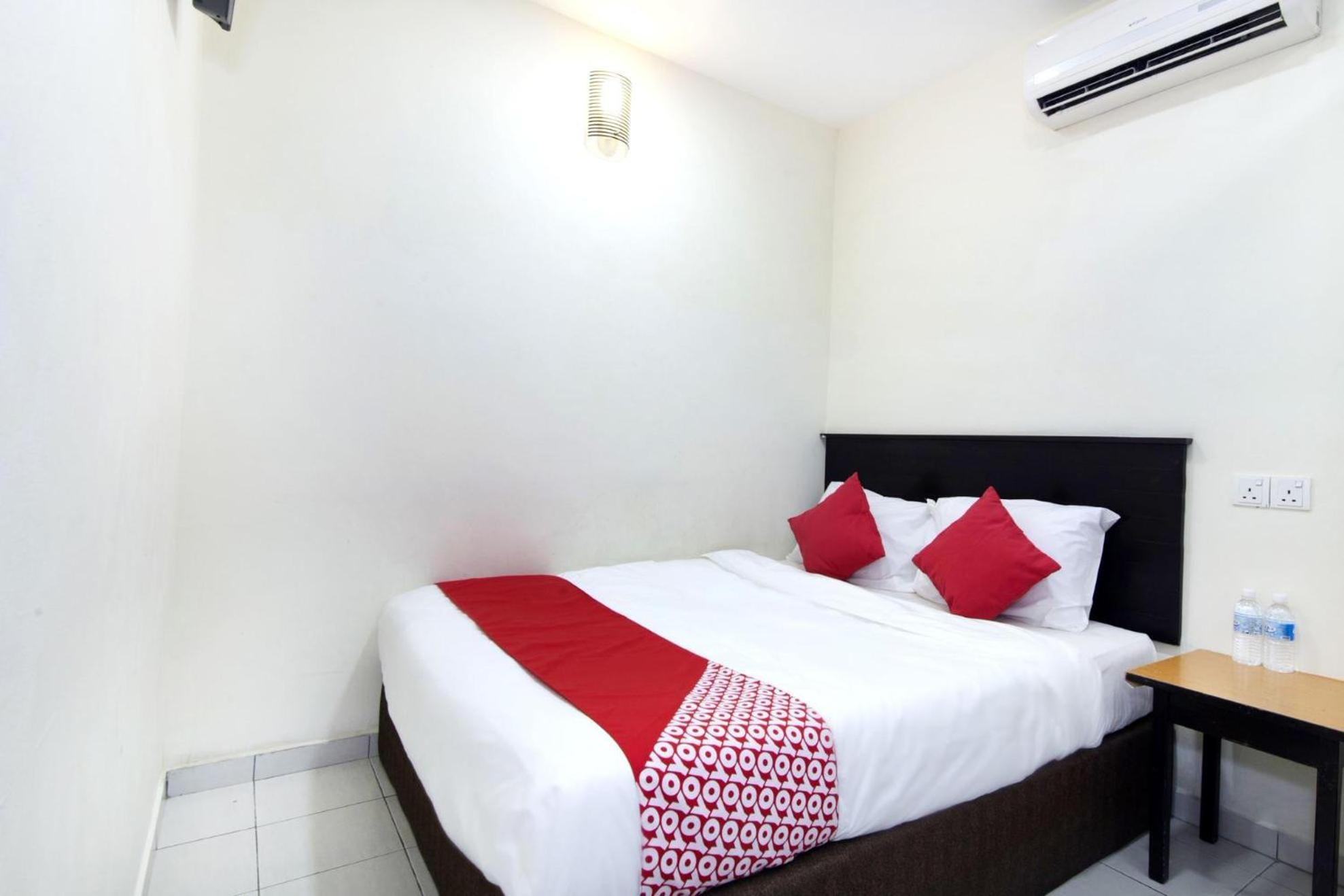 Oyo 91130 Hotel 91 Bukit Mewah Kajang Kültér fotó